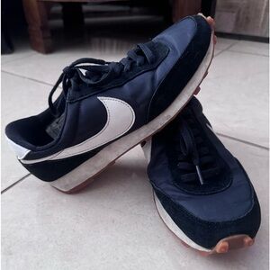 Nike Women’s Daybreak Black Sneaker